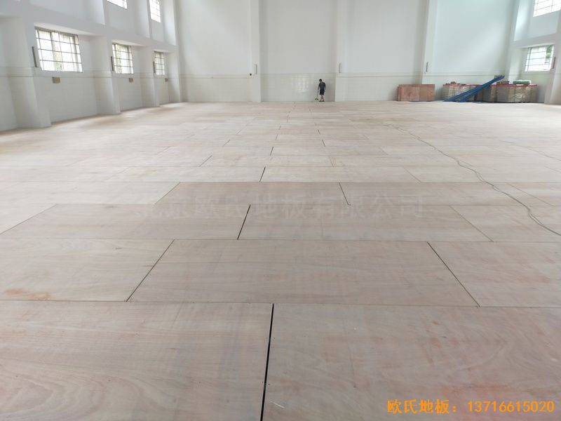 上海寶山區(qū)技術(shù)學院運動地板鋪設(shè)案例