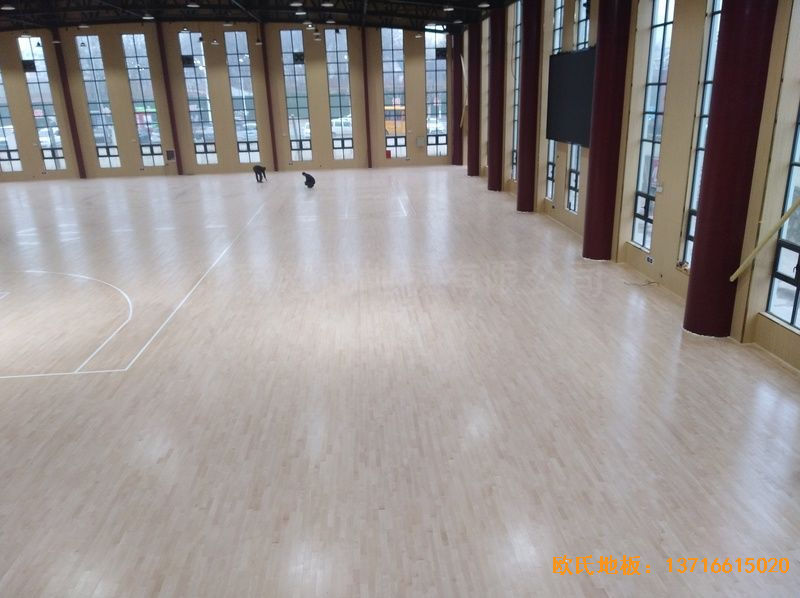 河南新密市體育發(fā)展中心體育木地板鋪設案例