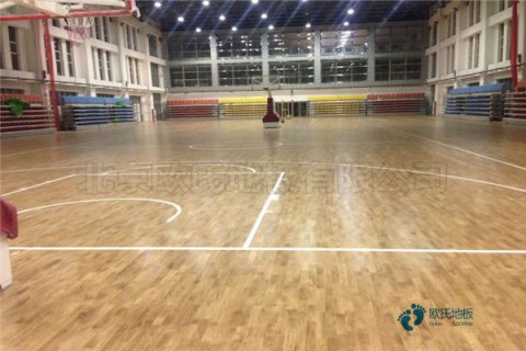 學?；@球館地板適合籃球館嗎