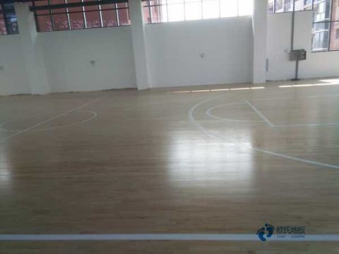 中學(xué)籃球場(chǎng)館木地板施工方案