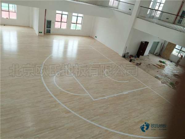 學(xué)校籃球運(yùn)動地板施工步驟1